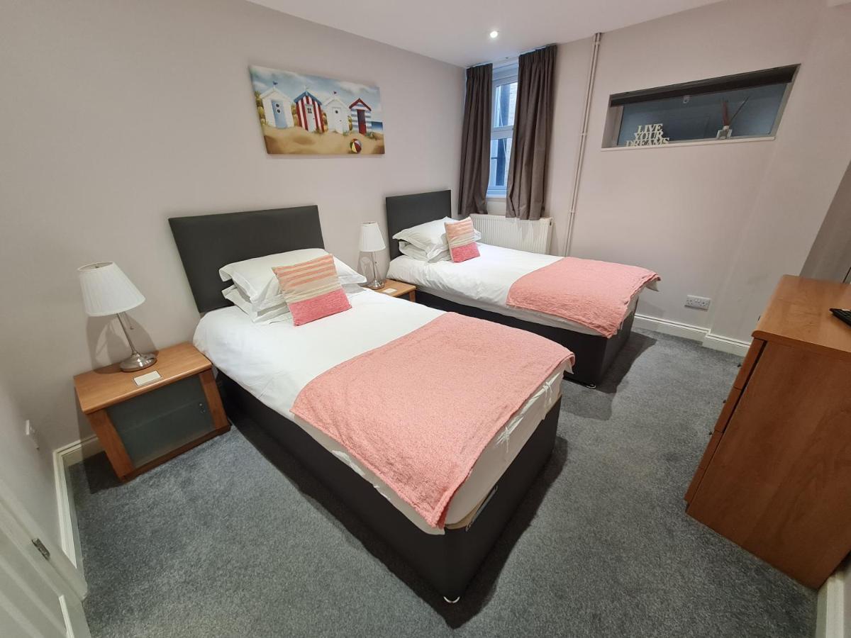 Hotel Kimberley House Whitby Esterno foto